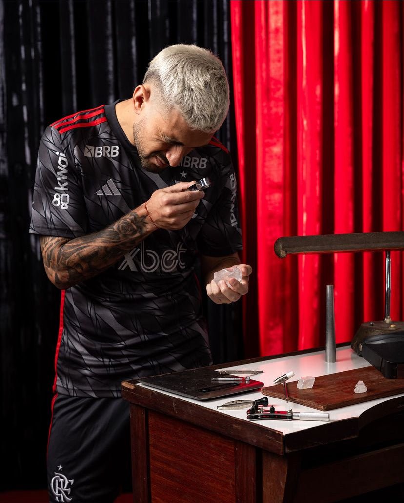 {{ product_title }} – Camisa de Futebol Oficial