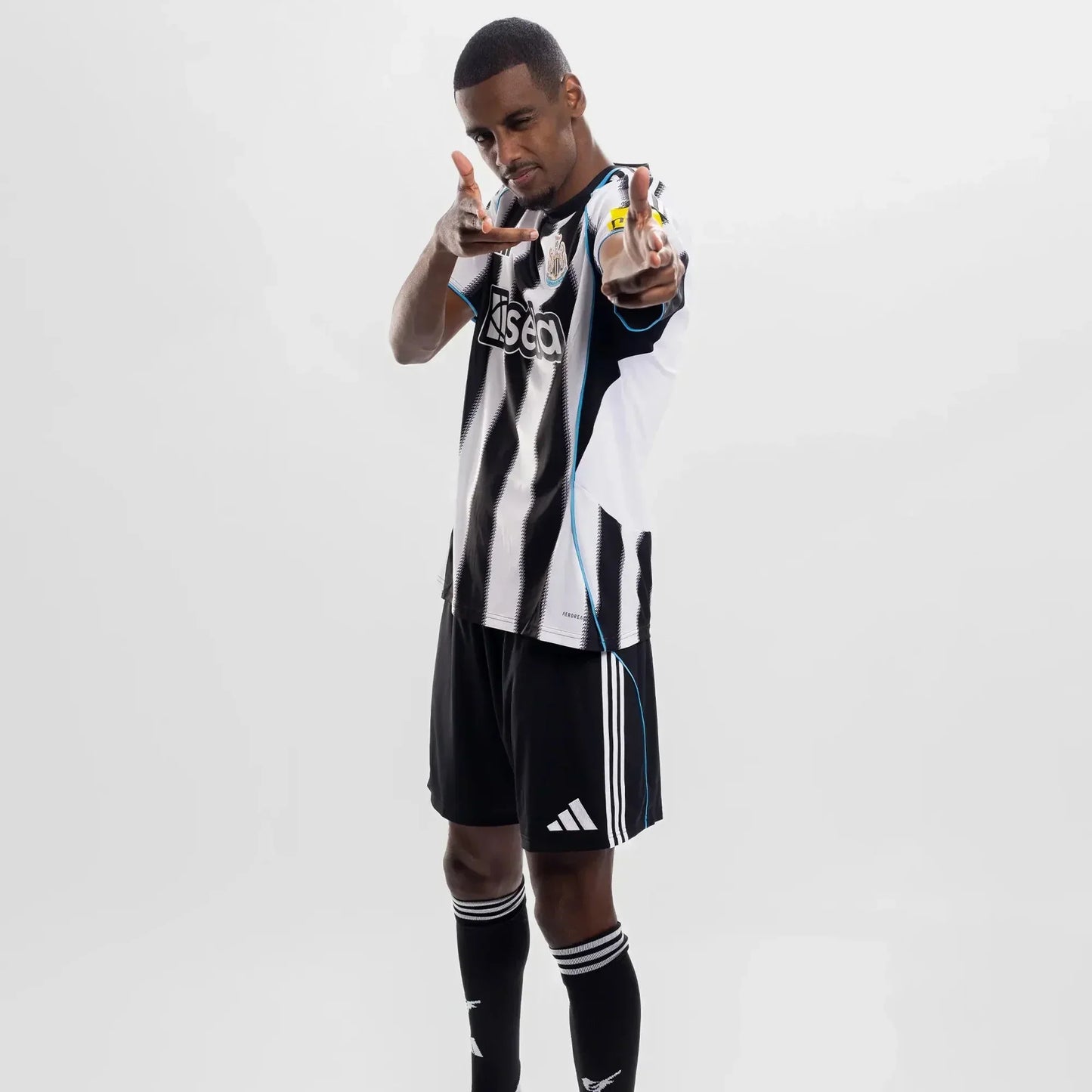 Camisa Adidas Newcastle 2025/26 I Torcedor